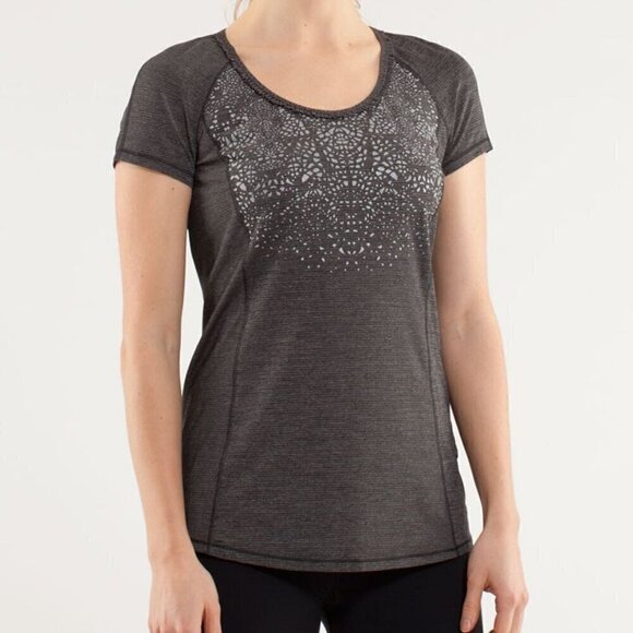 Lululemon Run: Wild Short Sleeve Tech - 4 Black (Charcoal Grey) - Picture 1 of 7